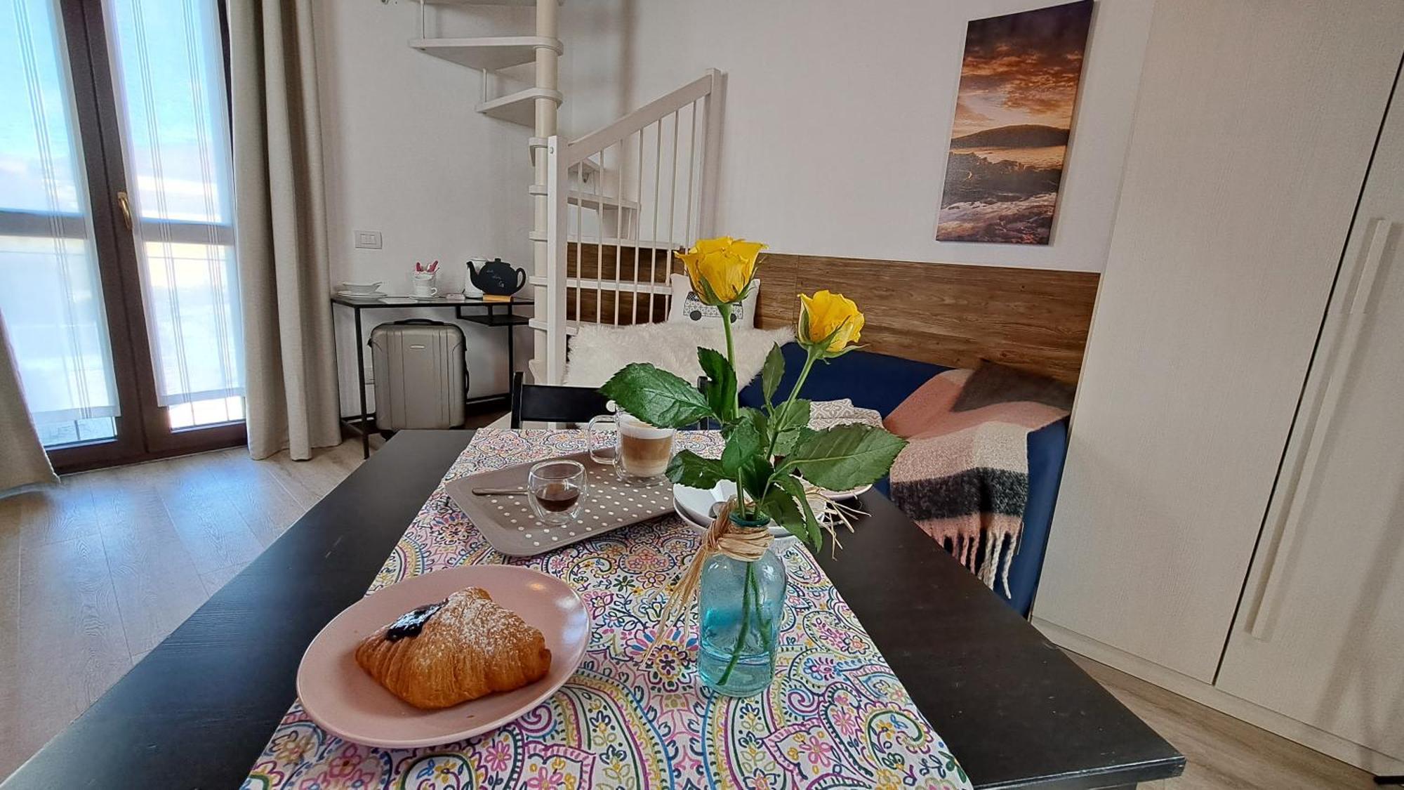 Bed & Breakfast Le Due G วาเรเซ ภายนอก รูปภาพ