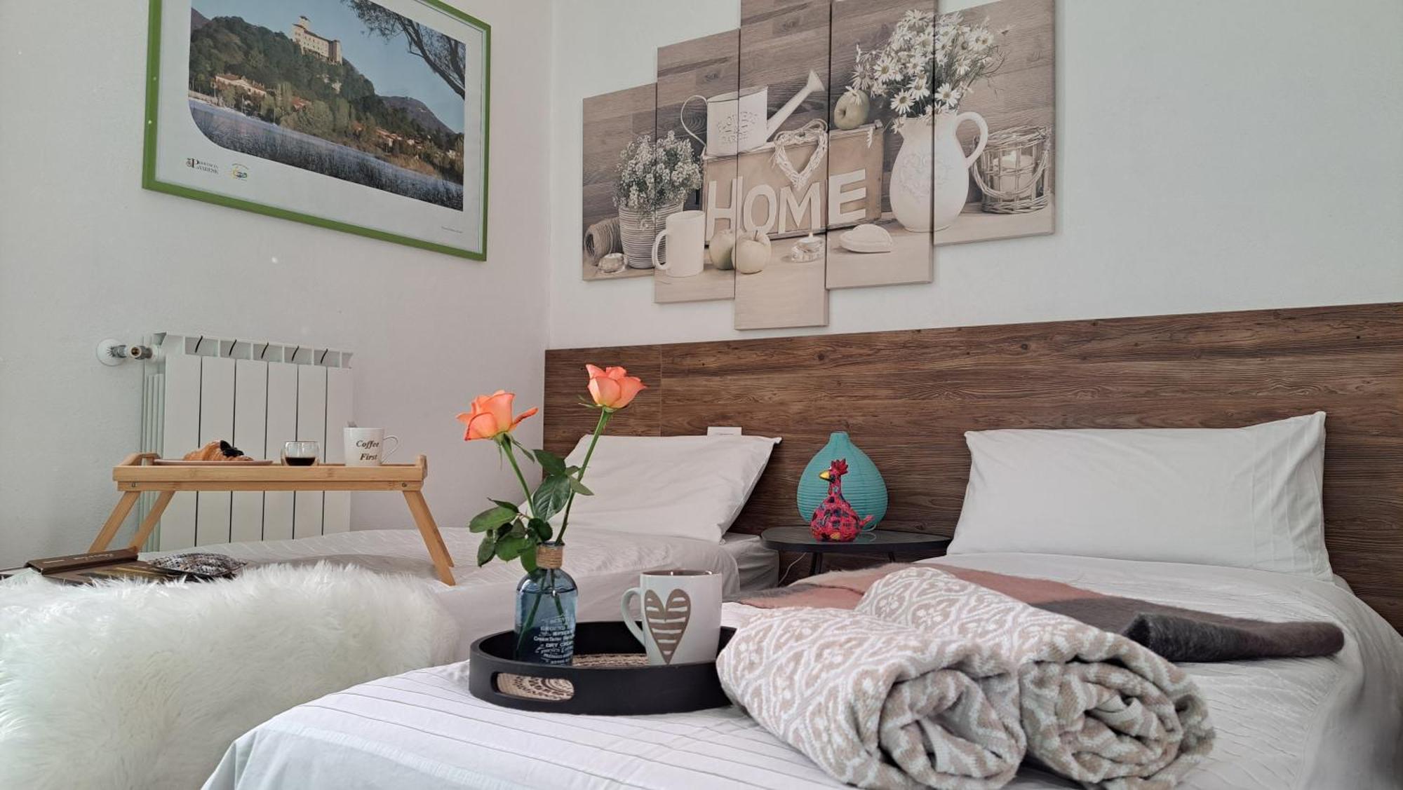 Bed & Breakfast Le Due G วาเรเซ ภายนอก รูปภาพ