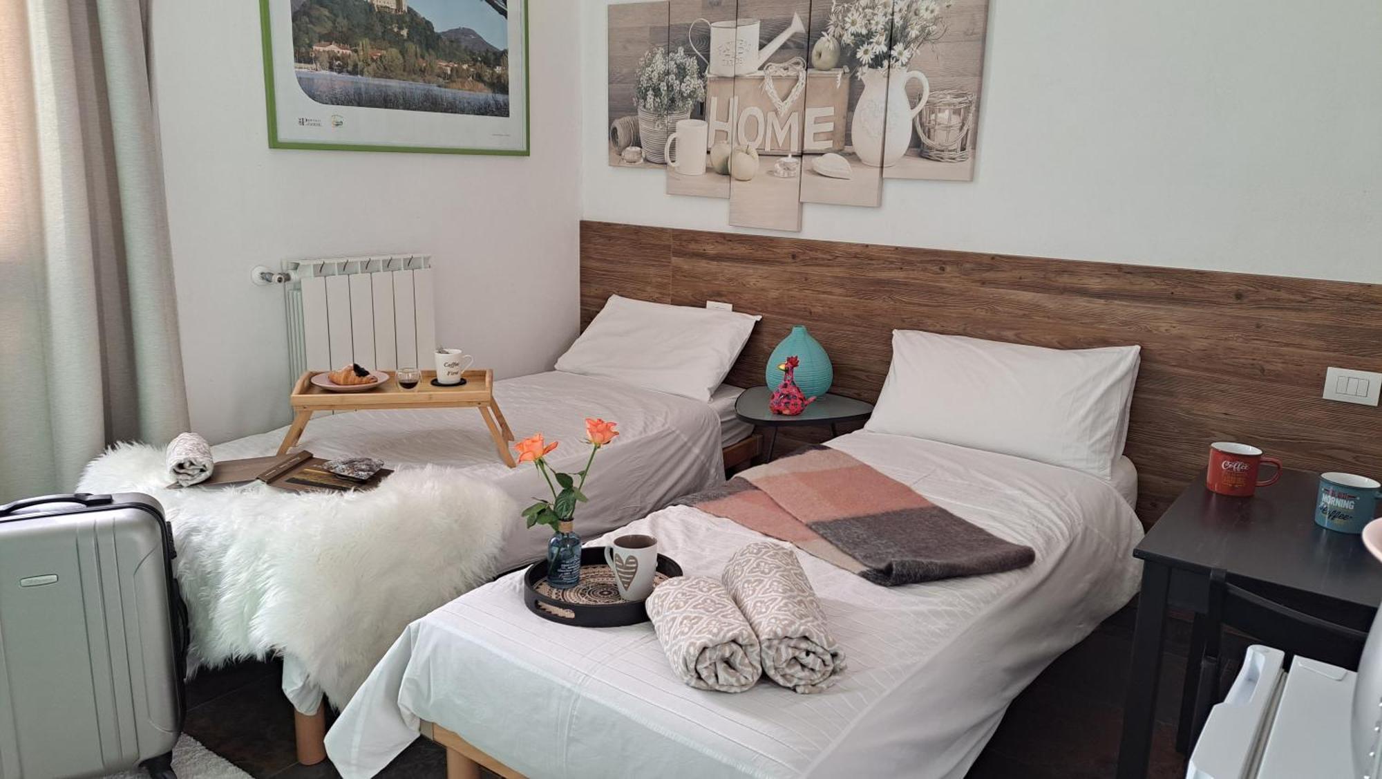 Bed & Breakfast Le Due G วาเรเซ ภายนอก รูปภาพ